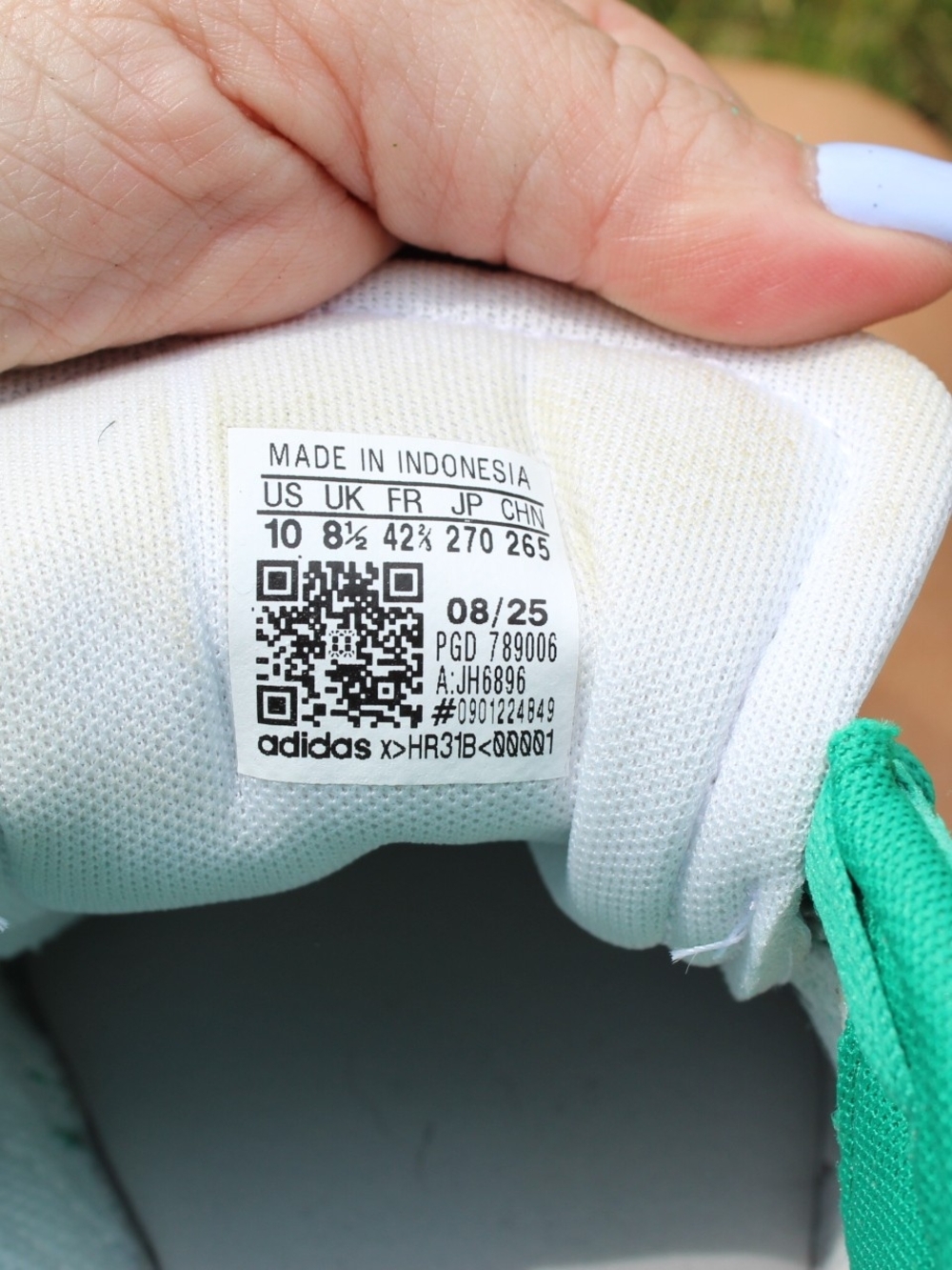 adidas Women's Green Suede Sneakers with White Stripes - Picture 4 of 5